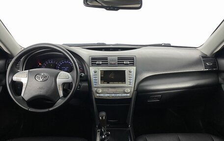 Toyota Camry, 2010 год, 920 000 рублей, 16 фотография