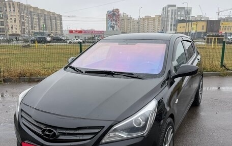 Hyundai Solaris II рестайлинг, 2015 год, 850 000 рублей, 9 фотография