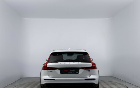 Volvo V60 Cross Country II, 2021 год, 3 720 000 рублей, 6 фотография