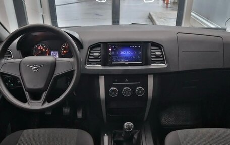 ЛуАЗ Patriot, 2019 год, 1 400 000 рублей, 18 фотография