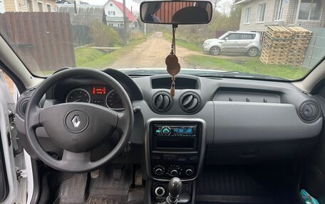 Renault Duster I рестайлинг, 2013 год, 850 000 рублей, 2 фотография