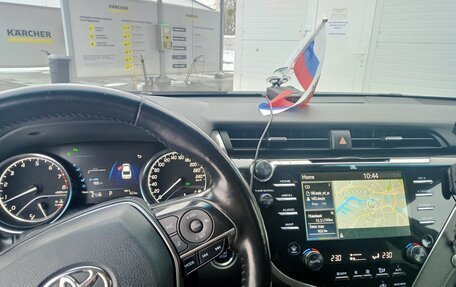 Toyota Camry, 2018 год, 2 580 000 рублей, 6 фотография