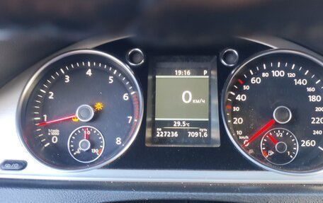 Volkswagen Passat B7, 2013 год, 900 000 рублей, 3 фотография