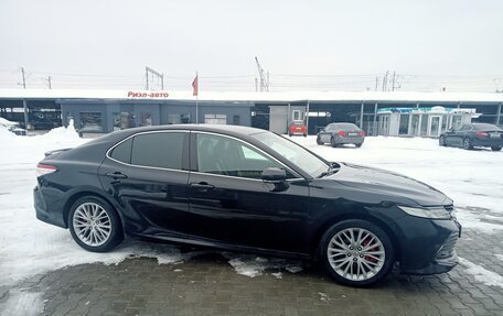 Toyota Camry, 2018 год, 2 580 000 рублей, 11 фотография