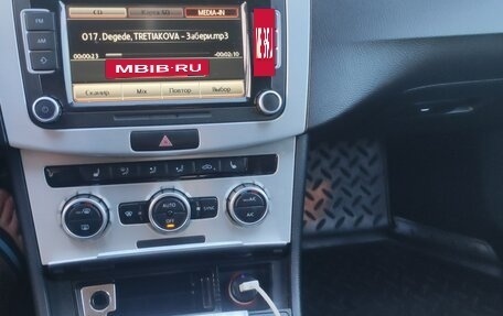 Volkswagen Passat B7, 2013 год, 900 000 рублей, 6 фотография