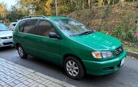 Toyota Ipsum II, 1997 год, 550 000 рублей, 2 фотография
