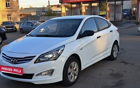 Hyundai Solaris II рестайлинг, 2014 год, 690 000 рублей, 4 фотография