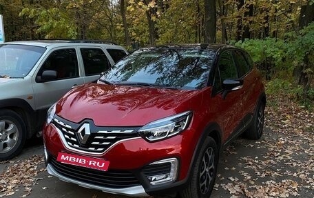 Renault Kaptur I рестайлинг, 2020 год, 1 750 000 рублей, 1 фотография