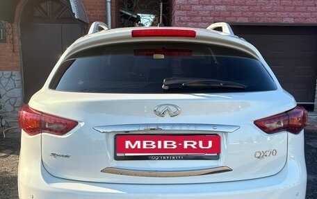 Infiniti QX70, 2015 год, 2 600 000 рублей, 4 фотография