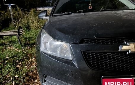 Chevrolet Cruze II, 2010 год, 600 000 рублей, 4 фотография