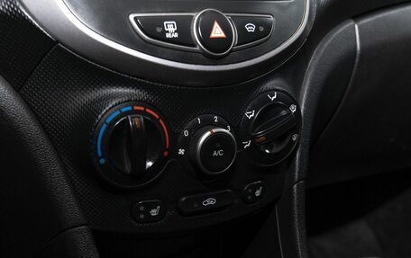 Hyundai Solaris II рестайлинг, 2014 год, 825 000 рублей, 12 фотография