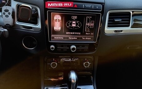 Volkswagen Touareg III, 2017 год, 3 390 000 рублей, 8 фотография