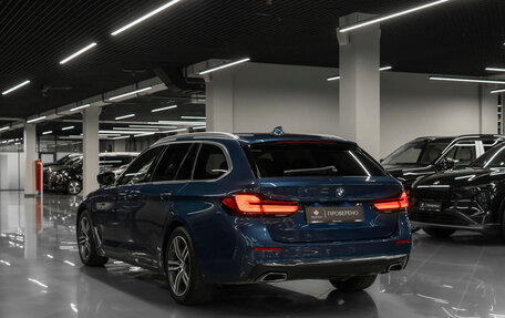 BMW 5 серия, 2022 год, 5 600 000 рублей, 4 фотография