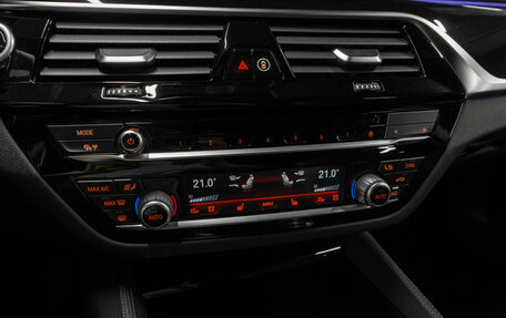 BMW 5 серия, 2022 год, 5 600 000 рублей, 29 фотография