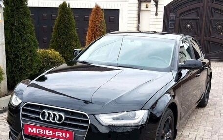 Audi A4, 2015 год, 1 950 000 рублей, 3 фотография