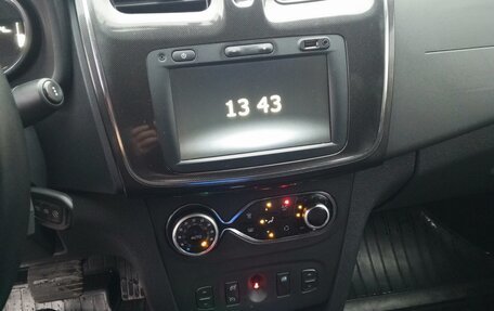 Renault Logan II, 2021 год, 1 520 000 рублей, 13 фотография