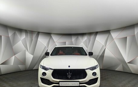 Maserati Levante I, 2017 год, 4 693 000 рублей, 7 фотография