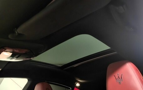 Maserati Levante I, 2017 год, 4 693 000 рублей, 25 фотография