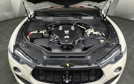 Maserati Levante I, 2017 год, 4 693 000 рублей, 22 фотография