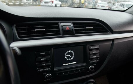 KIA Rio IV, 2018 год, 1 385 000 рублей, 5 фотография