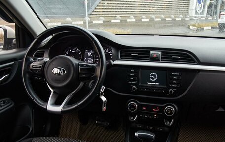 KIA Rio IV, 2018 год, 1 385 000 рублей, 14 фотография