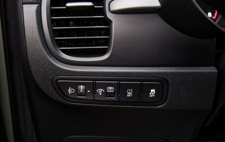 KIA Rio IV, 2018 год, 1 385 000 рублей, 10 фотография