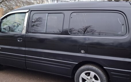 Hyundai Starex I рестайлинг, 2005 год, 850 000 рублей, 2 фотография