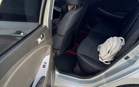 Hyundai Solaris II рестайлинг, 2015 год, 1 200 000 рублей, 7 фотография