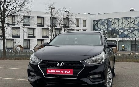 Hyundai Solaris II рестайлинг, 2017 год, 1 150 000 рублей, 1 фотография