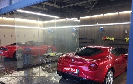 Alfa Romeo 4C, 2014 год, 12 000 000 рублей, 17 фотография