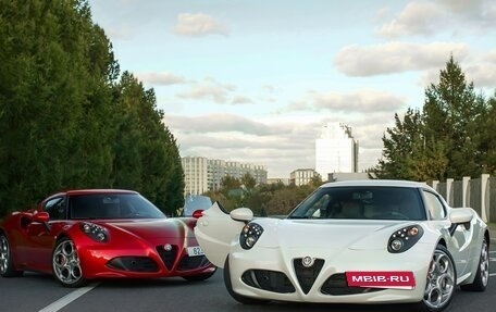 Alfa Romeo 4C, 2014 год, 12 000 000 рублей, 15 фотография