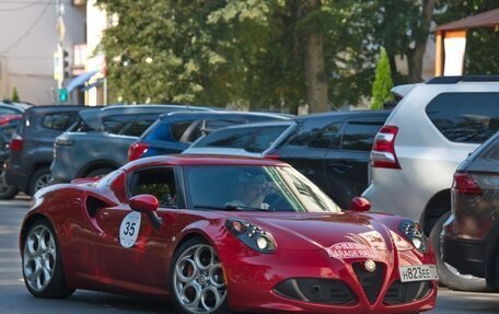 Alfa Romeo 4C, 2014 год, 12 000 000 рублей, 33 фотография