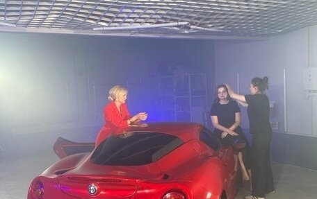 Alfa Romeo 4C, 2014 год, 12 000 000 рублей, 36 фотография