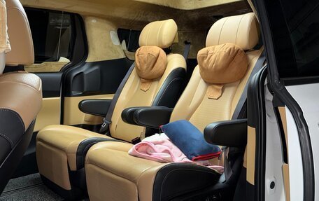 KIA Carnival, 2022 год, 4 300 000 рублей, 9 фотография