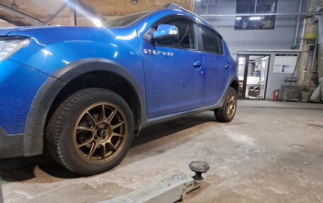 Renault Sandero II рестайлинг, 2019 год, 1 100 000 рублей, 1 фотография