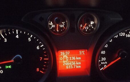 Ford Focus II рестайлинг, 2010 год, 630 000 рублей, 23 фотография