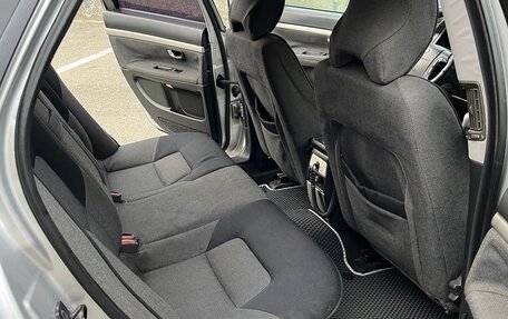 Volvo S80 II рестайлинг 2, 2001 год, 430 000 рублей, 20 фотография