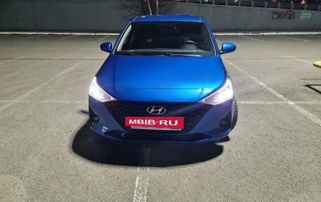 Hyundai Solaris II рестайлинг, 2020 год, 1 630 000 рублей, 2 фотография