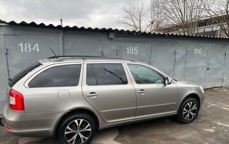 Skoda Octavia, 2011 год, 870 000 рублей, 2 фотография