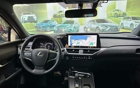 Lexus UX I, 2024 год, 4 444 155 рублей, 21 фотография