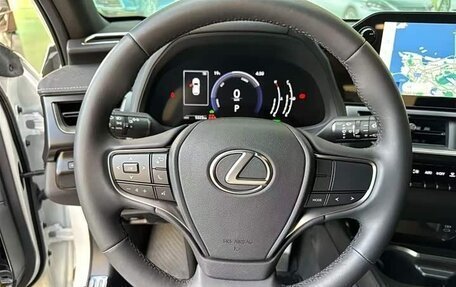 Lexus UX I, 2024 год, 4 444 155 рублей, 15 фотография