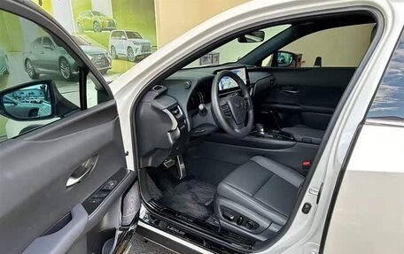 Lexus UX I, 2024 год, 4 444 155 рублей, 14 фотография