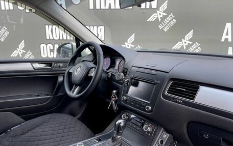 Volkswagen Touareg III, 2012 год, 1 895 000 рублей, 26 фотография