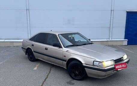 Mazda 626, 1988 год, 153 300 рублей, 4 фотография