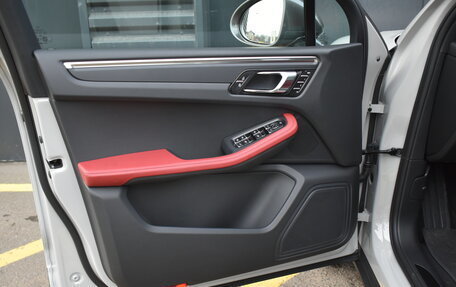 Porsche Macan I рестайлинг, 2025 год, 11 850 000 рублей, 10 фотография