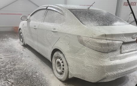 KIA Rio III рестайлинг, 2013 год, 720 000 рублей, 15 фотография