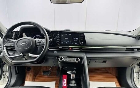 Hyundai Elantra, 2022 год, 1 280 457 рублей, 5 фотография