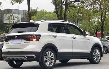 Volkswagen T-Cross I, 2022 год, 1 497 000 рублей, 7 фотография
