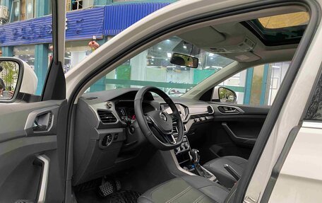 Volkswagen T-Cross I, 2022 год, 1 497 000 рублей, 8 фотография