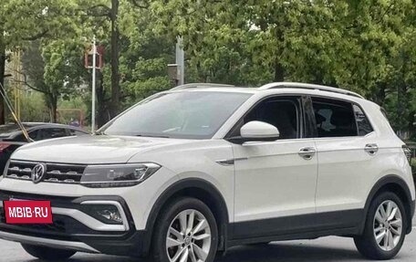 Volkswagen T-Cross I, 2022 год, 1 497 000 рублей, 3 фотография